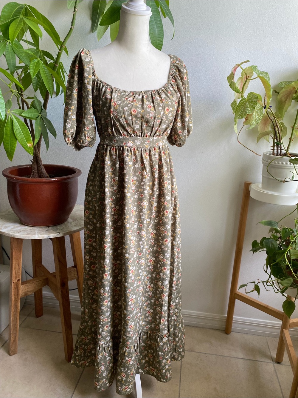 Cottage Floral Maxi Dress